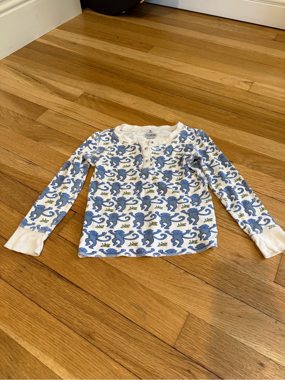 Roller Rabbit Pajama Top - Picture 2 of 3